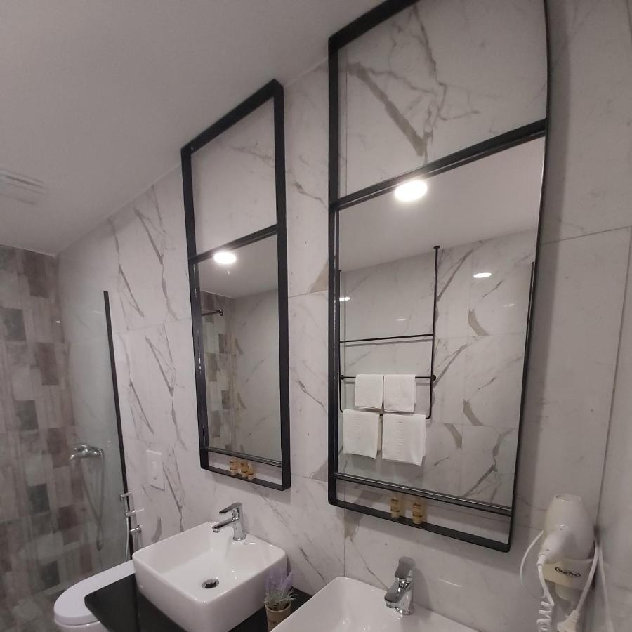 Dhima Hotel Himara Zewnętrze zdjęcie