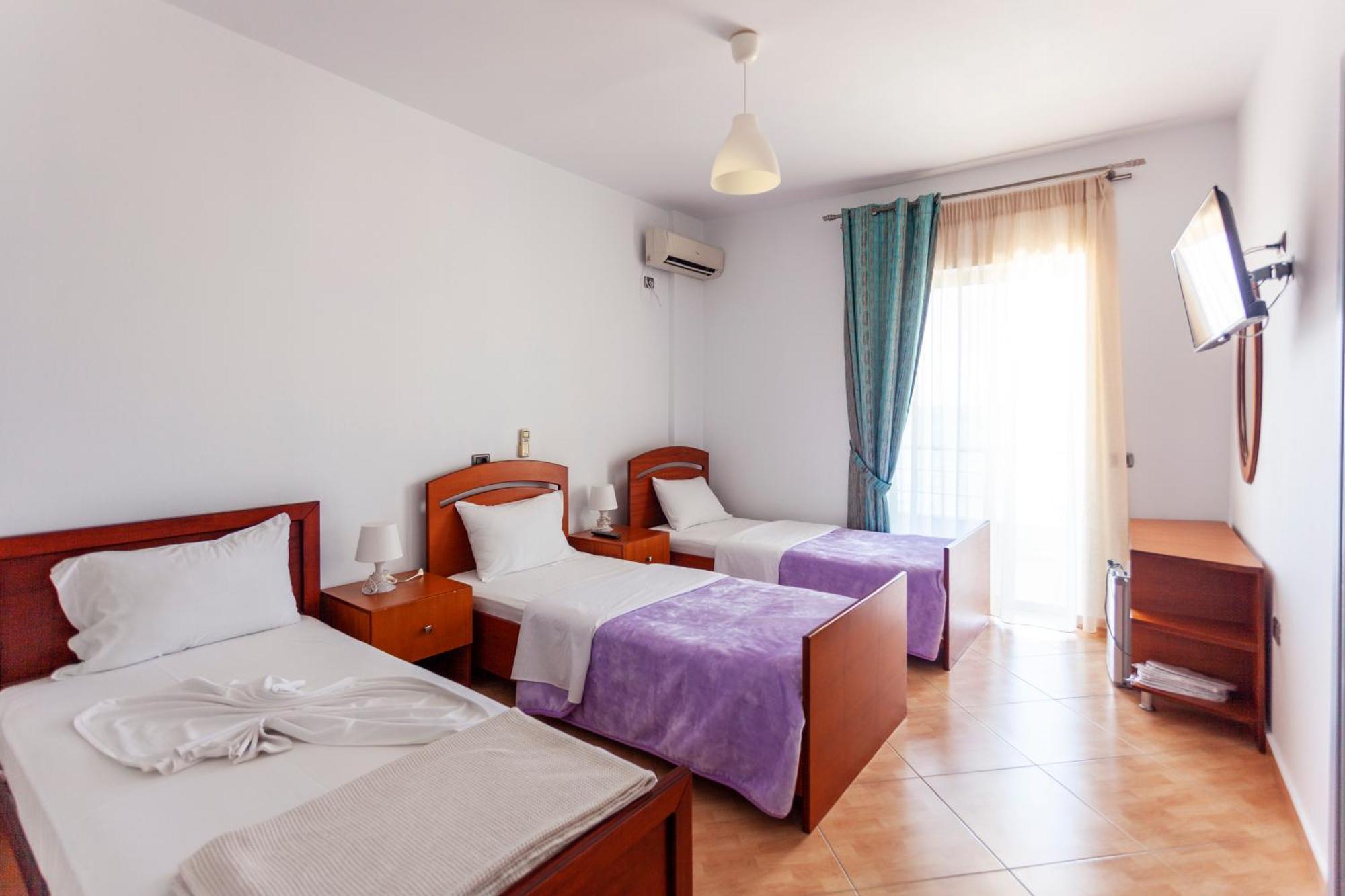 Dhima Hotel Himara Zewnętrze zdjęcie