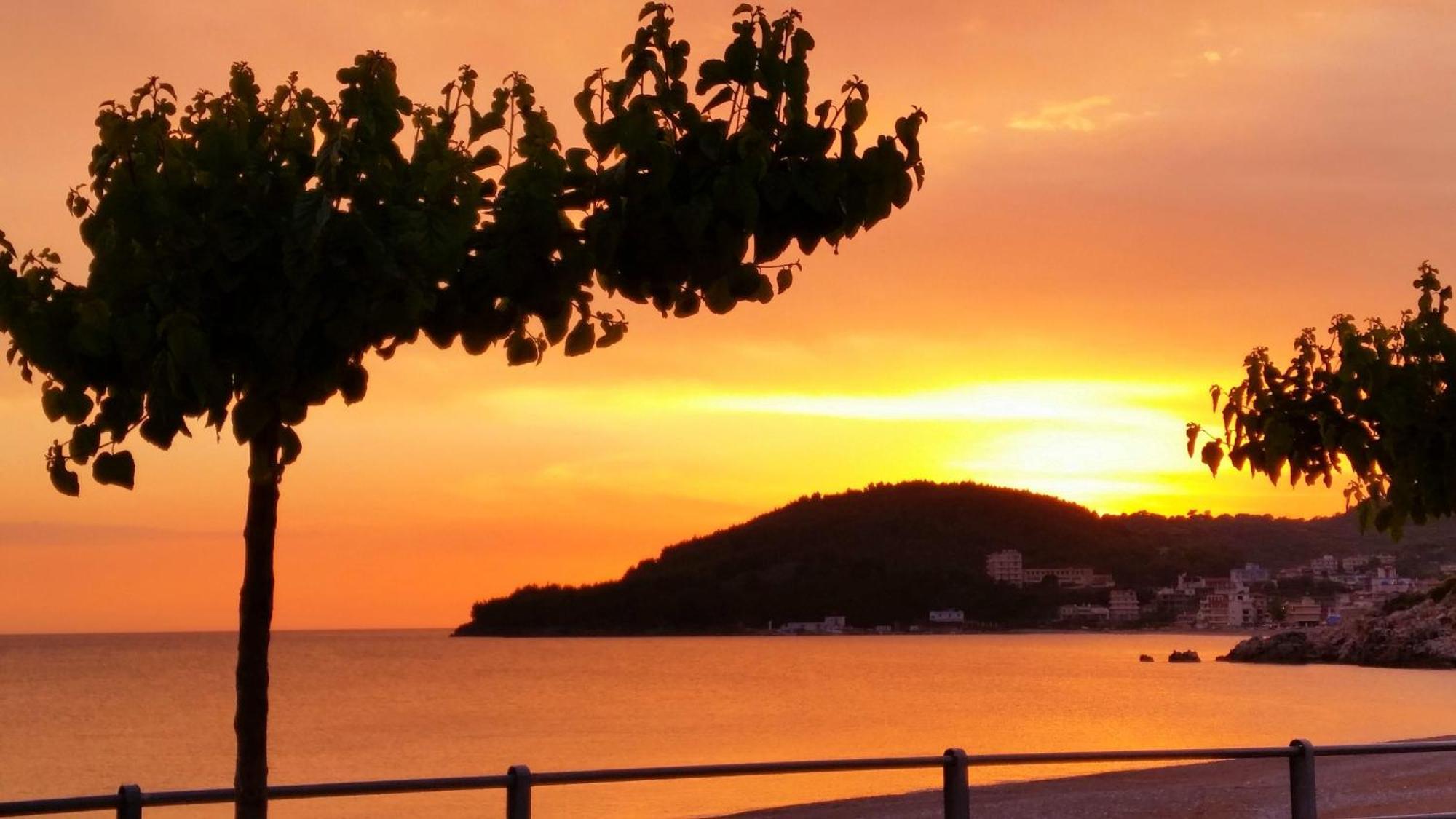 Dhima Hotel Himara Zewnętrze zdjęcie