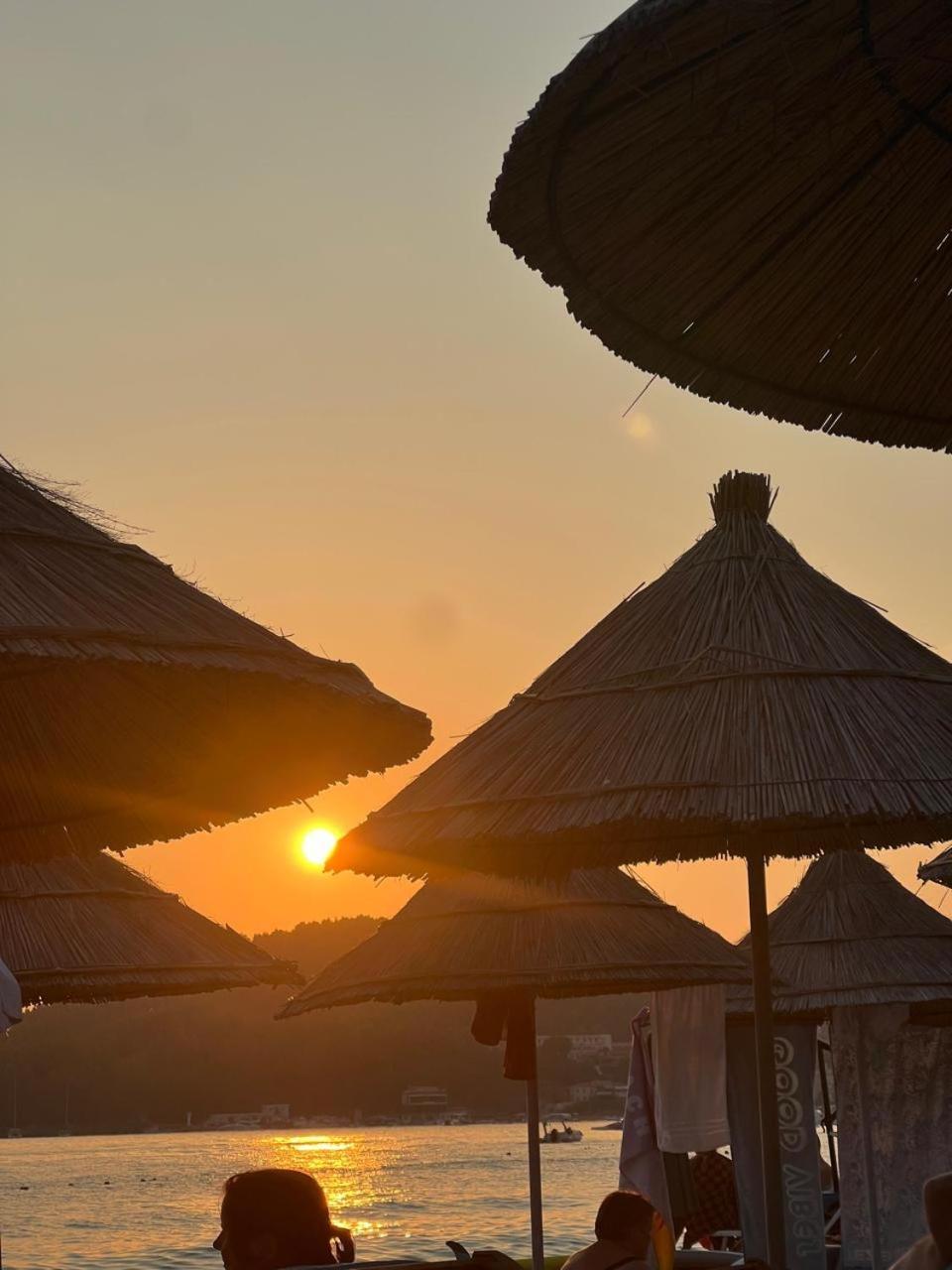 Dhima Hotel Himara Zewnętrze zdjęcie