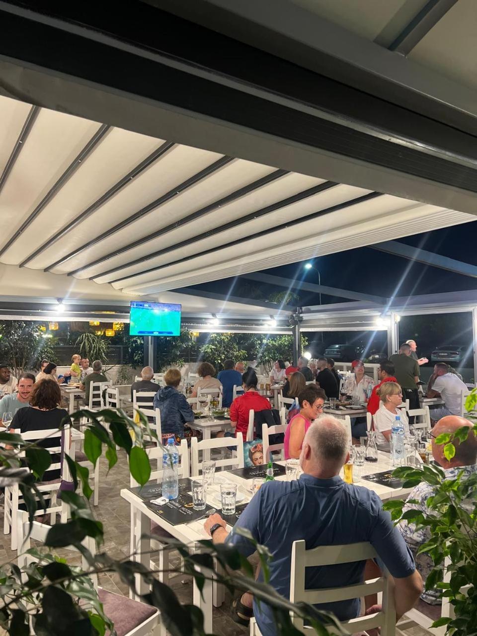 Dhima Hotel Himara Zewnętrze zdjęcie